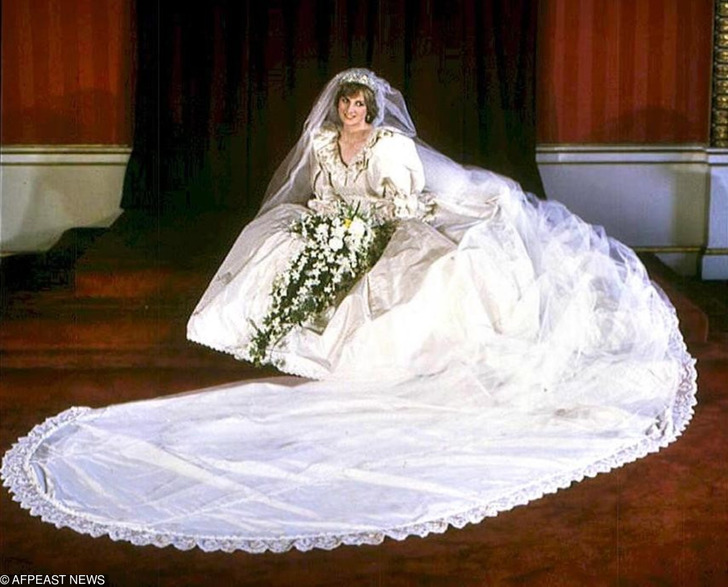 Los 10 vestidos de novia más costosos de la historia